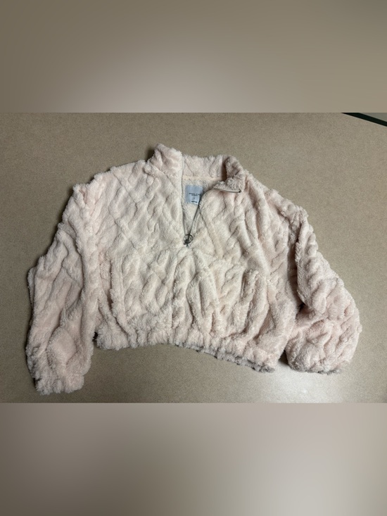 Angel Kiss Jackets & Blazers - Angel Kiss Plush Argle Faux Fur Cropped Half-Zip Pullover Jacket